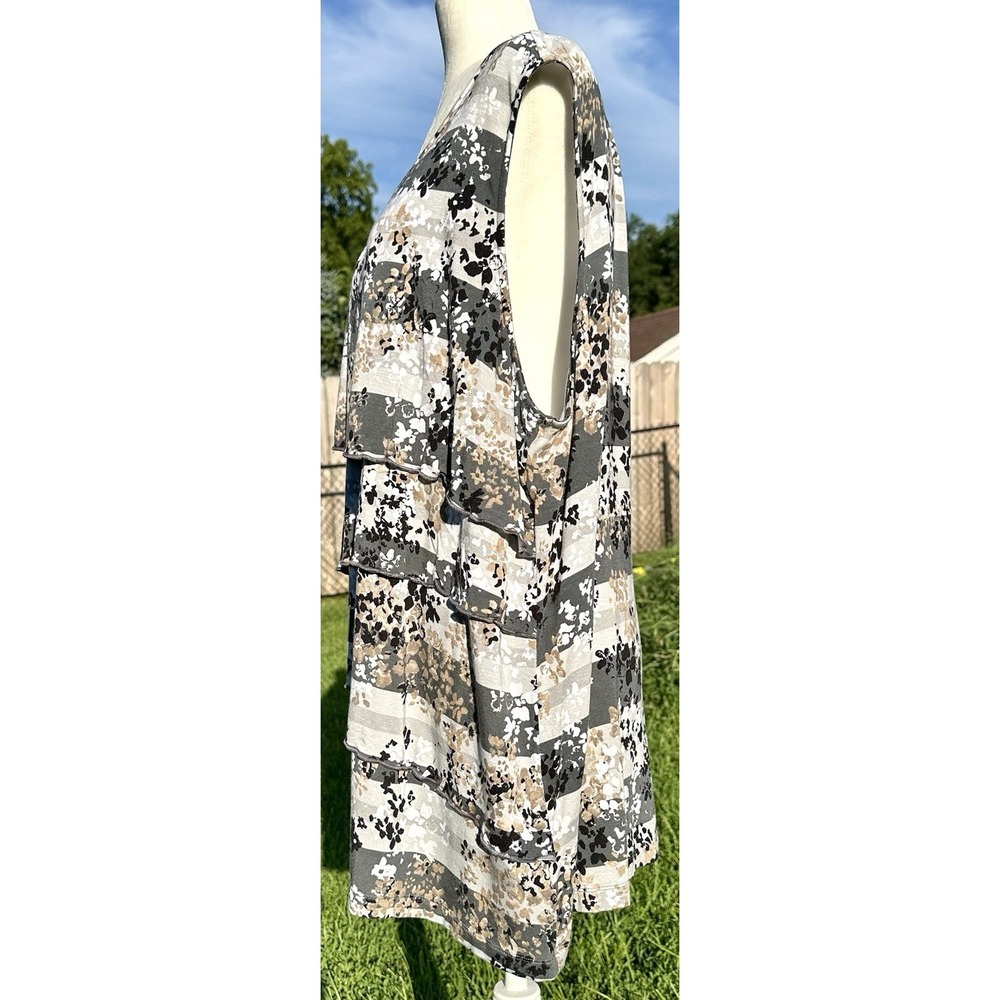 CROFT & BARROW Tiered Floral Sleeveless Top Sz 3X Black White Gray Beige Career - Picture 9 of 13